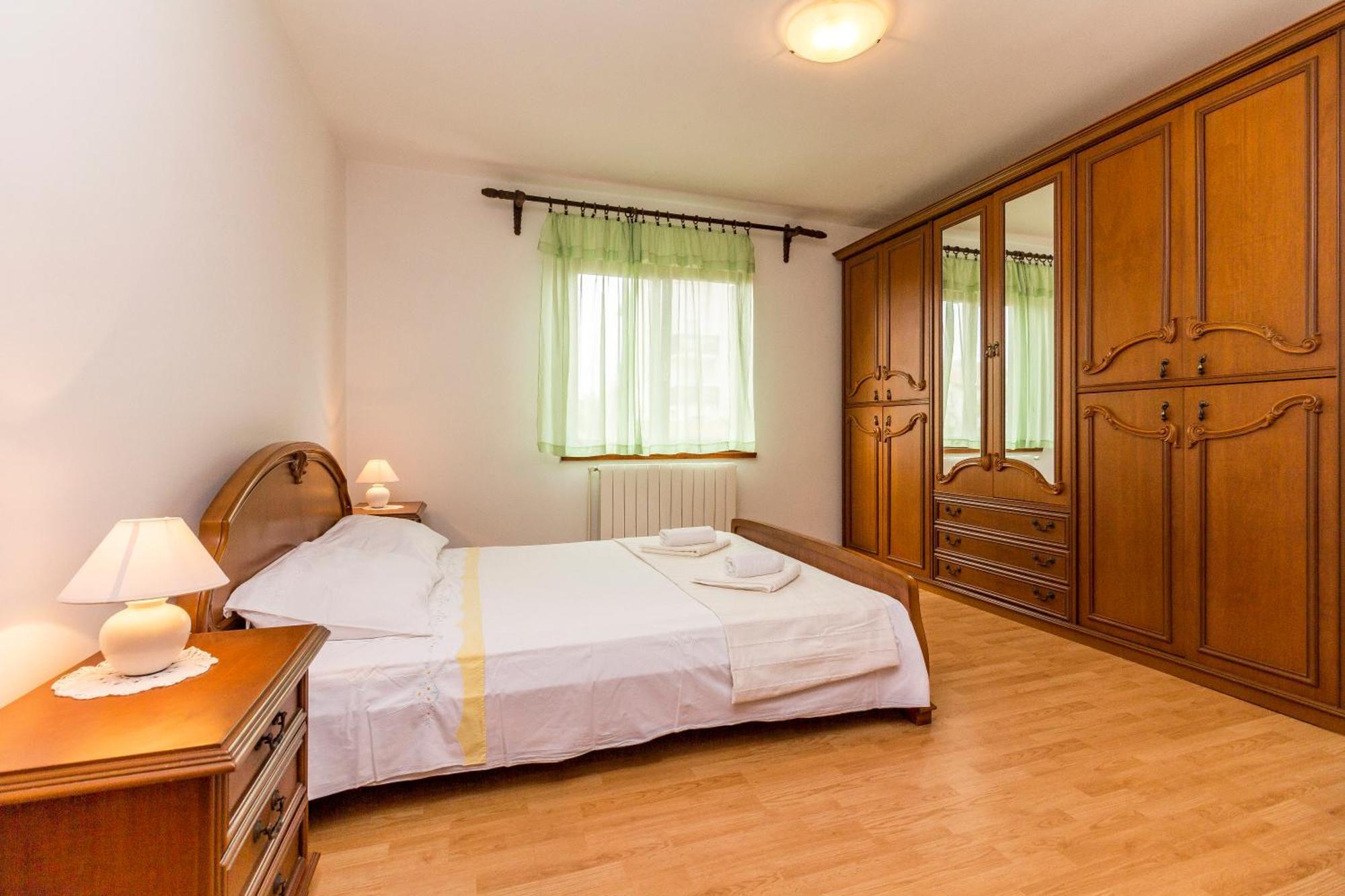 Apartment Ruby Pula Bagian luar foto